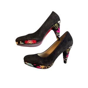 Artemis Black Heel Embroidery EU 40 US 9 Floral Red Bottom Artisan